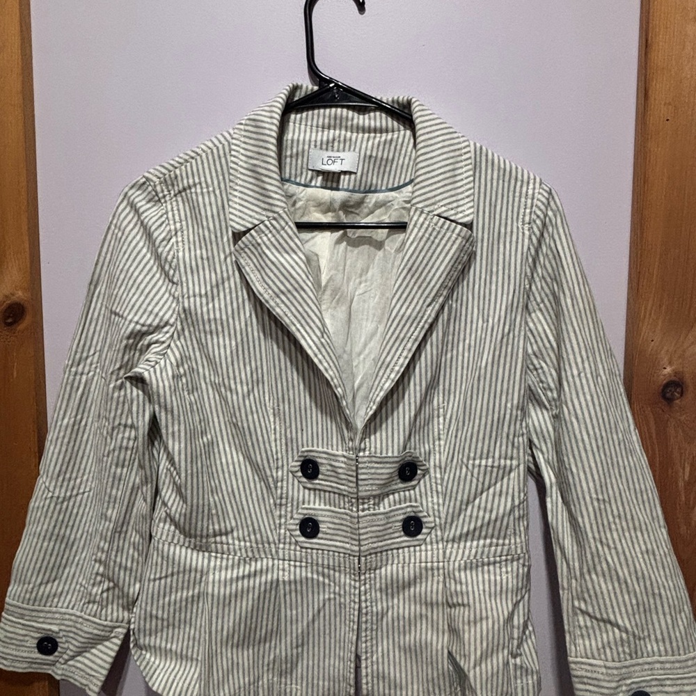 LOFT Women’s Striped Blazer/ Jacket!